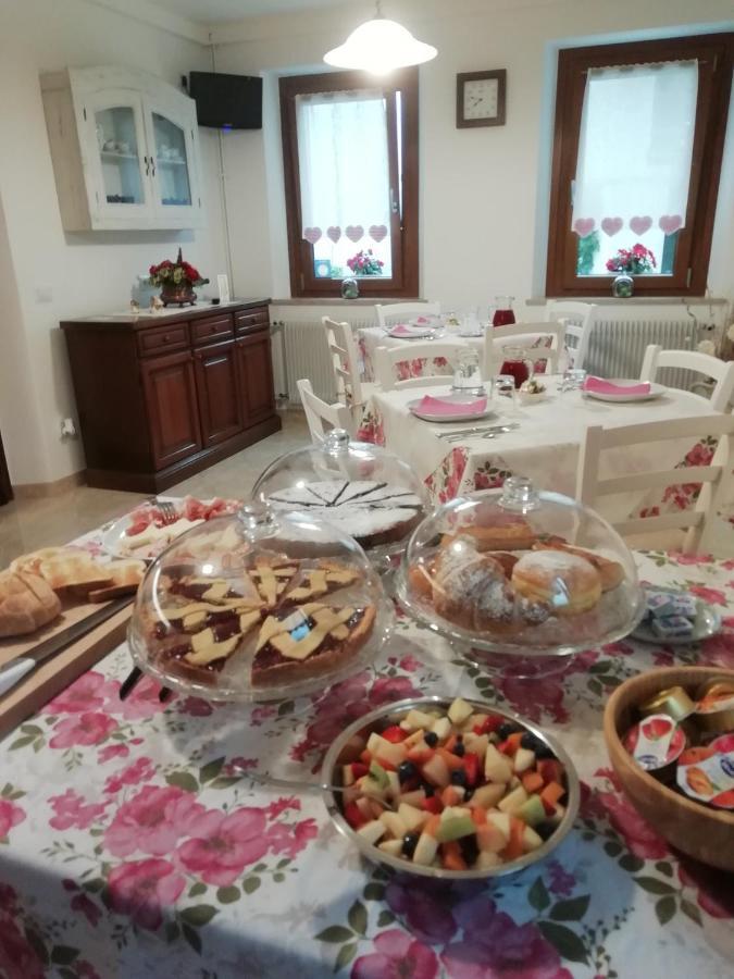 B&B La Casa Di Loretta Paderno ภายนอก รูปภาพ