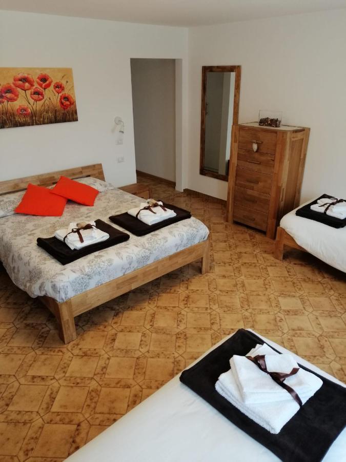 B&B La Casa Di Loretta Paderno ภายนอก รูปภาพ